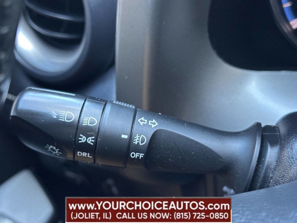 2016 Toyota RAV4 AWD 4dr XLE - 22884304 - 34