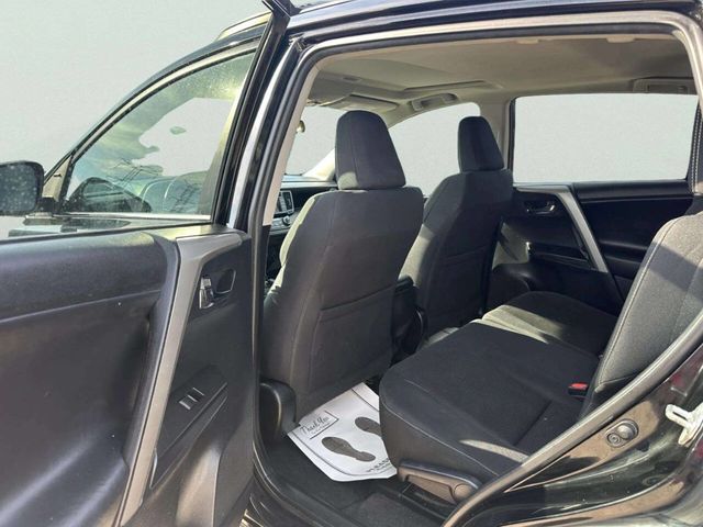 2016 Toyota RAV4 AWD 4dr XLE - 23036793 - 15