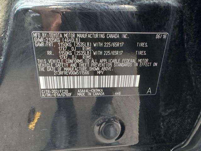 2016 Toyota RAV4 AWD 4dr XLE - 23036793 - 34