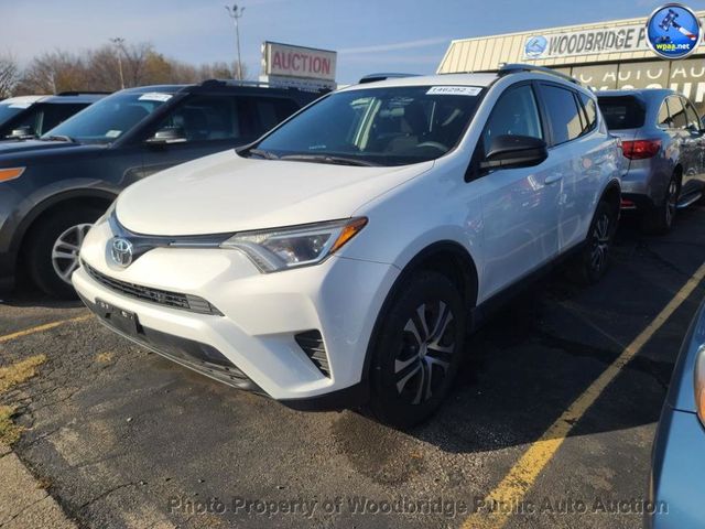 2016 Toyota RAV4 FWD 4dr LE - 22957286 - 0