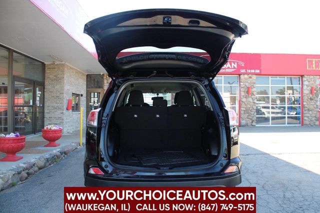 2016 Toyota RAV4 FWD 4dr LE - 22910487 - 14