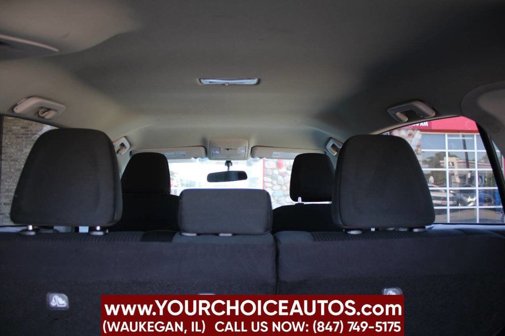 2016 Toyota RAV4 FWD 4dr LE - 22910487 - 16