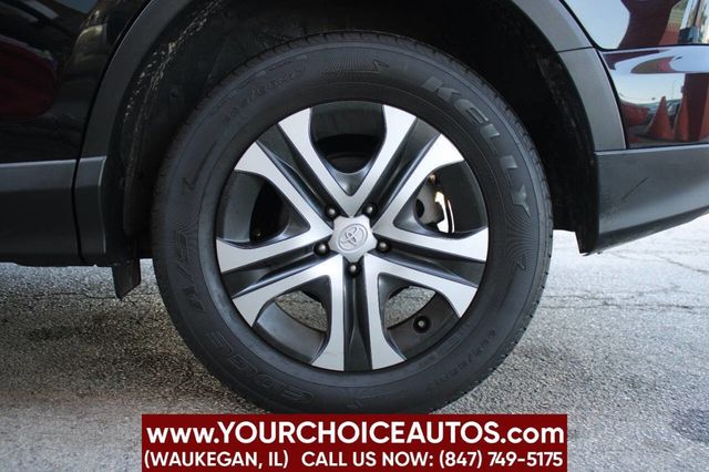 2016 Toyota RAV4 FWD 4dr LE - 22910487 - 19