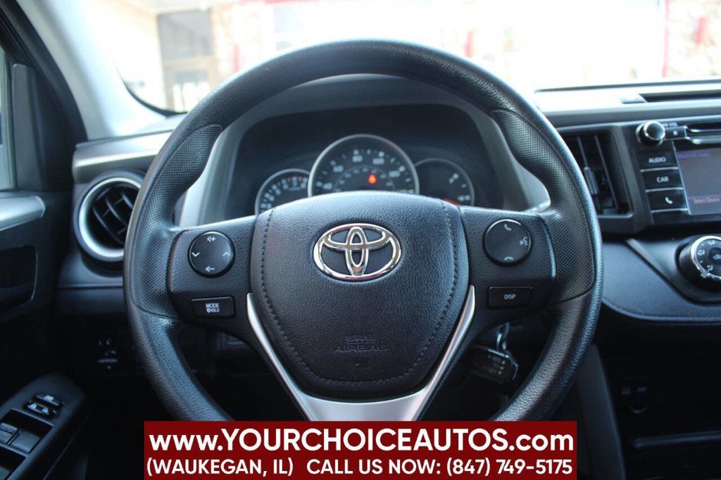 2016 Toyota RAV4 FWD 4dr LE - 22910487 - 24