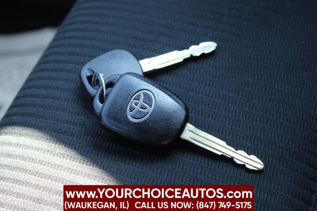 2016 Toyota RAV4 FWD 4dr LE - 22910487 - 31