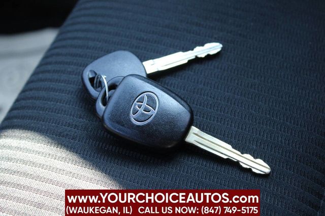 2016 Toyota RAV4 FWD 4dr LE - 22910487 - 31