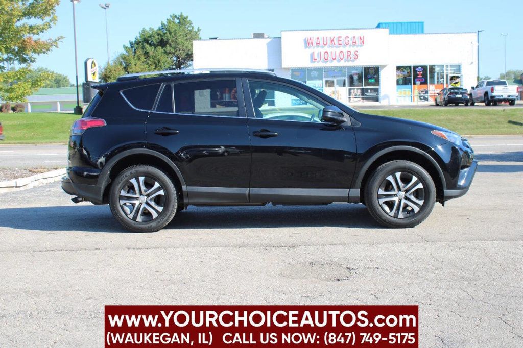 2016 Toyota RAV4 FWD 4dr LE - 22910487 - 3