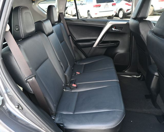 2016 Toyota RAV4 FWD 4dr Limited - 23017878 - 16