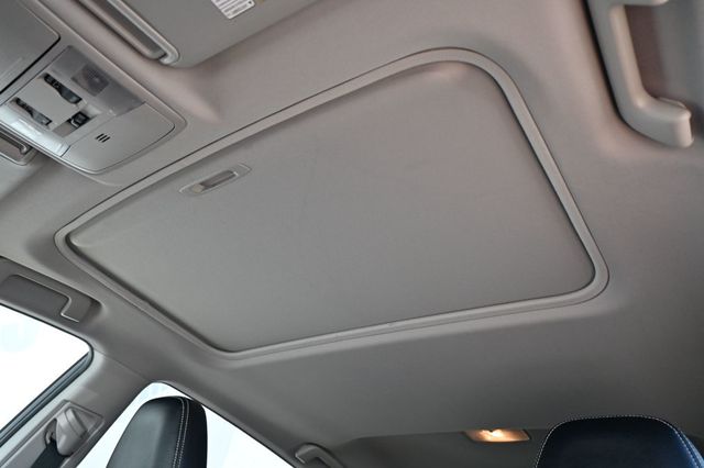 2016 Toyota RAV4 FWD 4dr Limited - 23017878 - 19