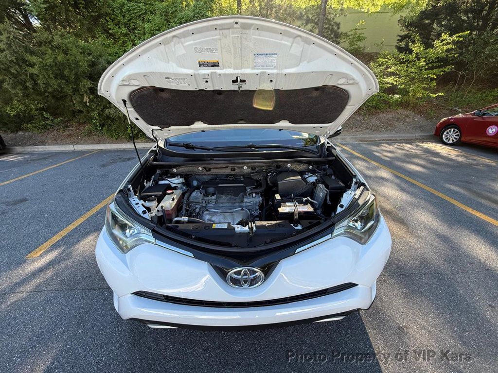 2016 Toyota RAV4 FWD 4dr XLE - 23009512 - 16