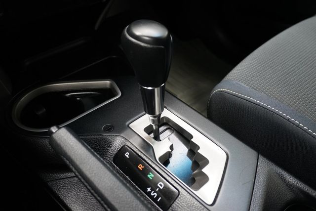 2016 Toyota RAV4 FWD 4dr XLE - 22937586 - 21