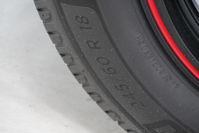 2016 Toyota RAV4 FWD 4dr XLE - 22937586 - 31