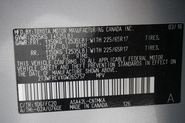 2016 Toyota RAV4 FWD 4dr XLE - 22937586 - 34