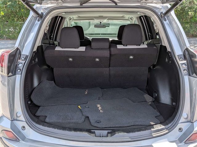 2016 Toyota RAV4 FWD 4dr XLE - 23056088 - 12