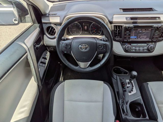 2016 Toyota RAV4 FWD 4dr XLE - 23056088 - 15