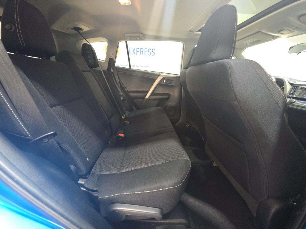 2016 Toyota RAV4 FWD 4dr XLE - 23025186 - 15