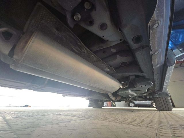 2016 Toyota RAV4 FWD 4dr XLE - 23025186 - 16