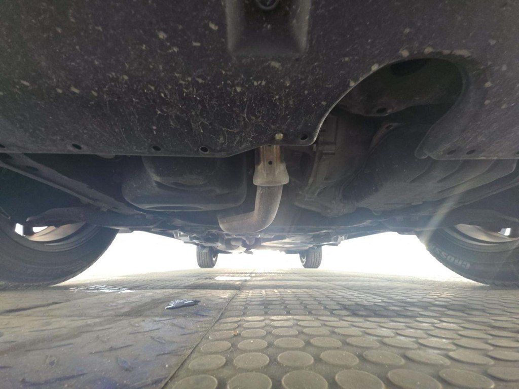 2016 Toyota RAV4 FWD 4dr XLE - 23025186 - 17