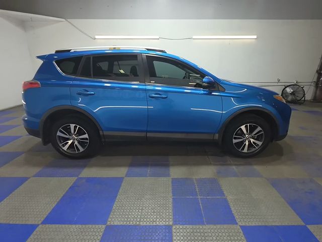 2016 Toyota RAV4 FWD 4dr XLE - 23025186 - 3