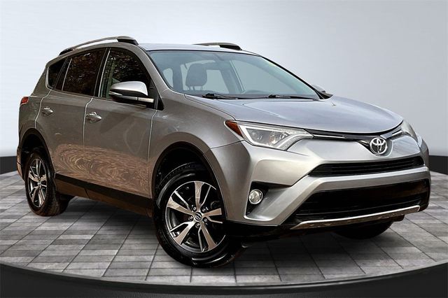 2016 Toyota RAV4 FWD 4dr XLE - 22936051 - 2
