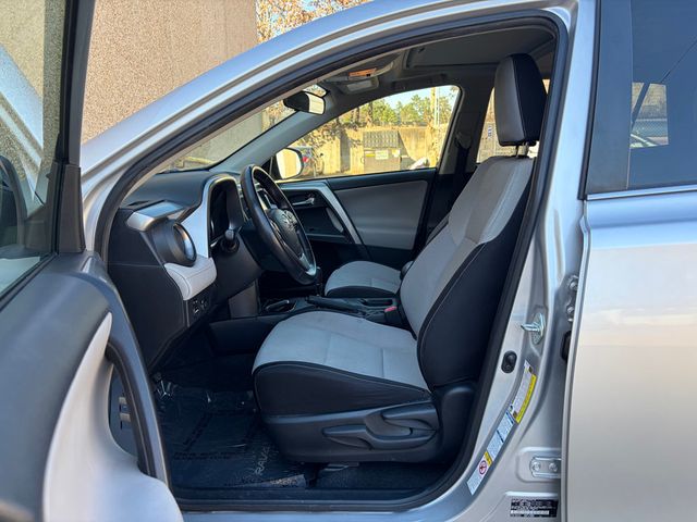 2016 Toyota RAV4 Hybrid 2016 Toyota RAV4 - 22973860 - 23