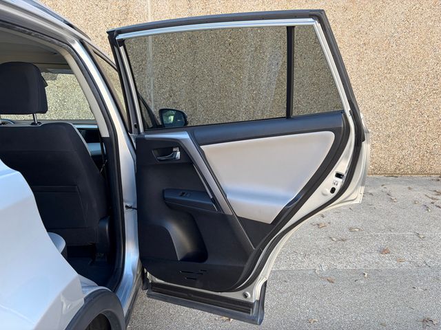 2016 Toyota RAV4 Hybrid 2016 Toyota RAV4 - 22973860 - 29