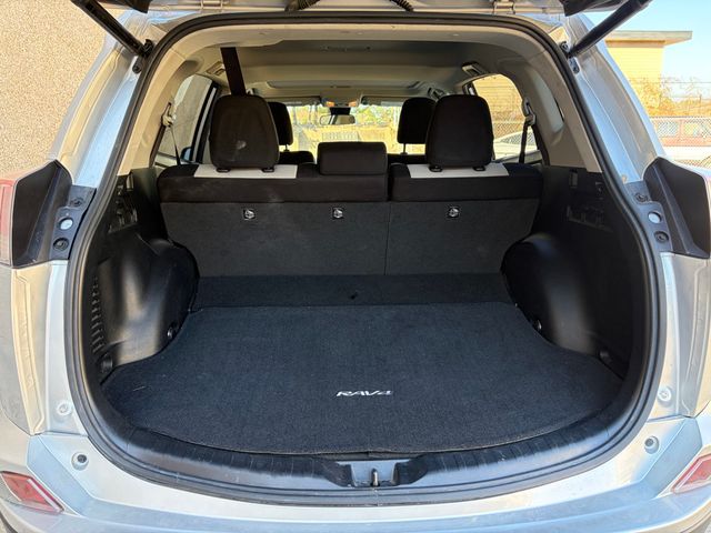 2016 Toyota RAV4 Hybrid 2016 Toyota RAV4 - 22973860 - 35