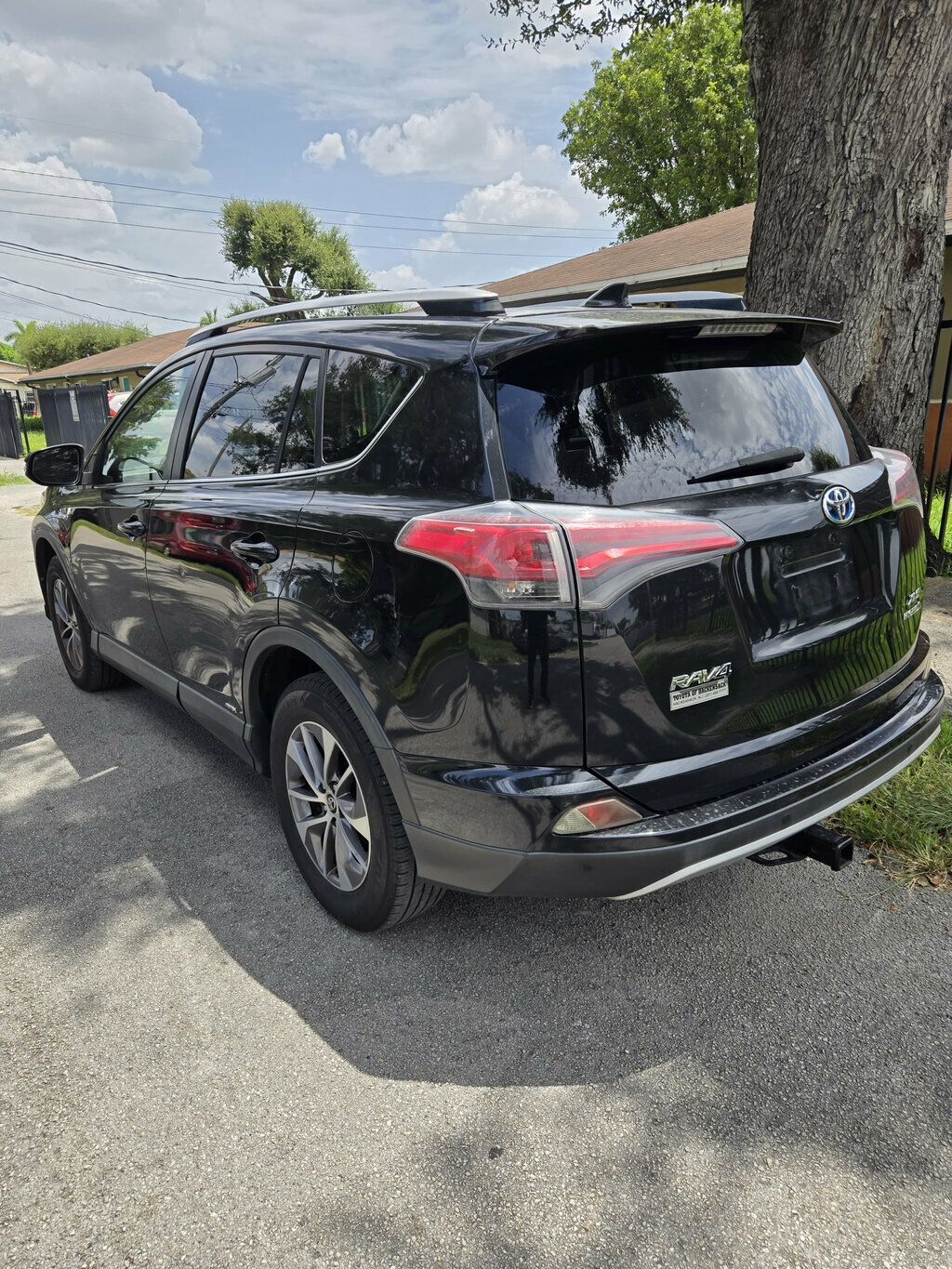 2016 Toyota RAV4 Hybrid AWD 4dr XLE - 23055318 - 12