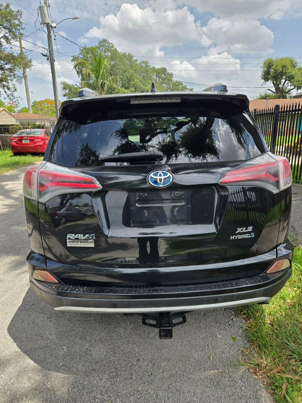 2016 Toyota RAV4 Hybrid AWD 4dr XLE - 23055318 - 1