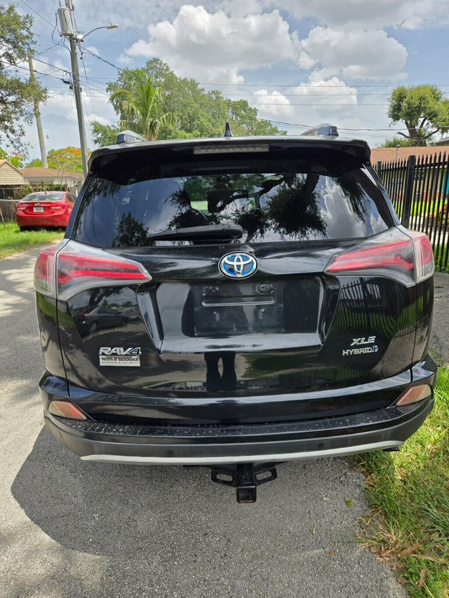 2016 Toyota RAV4 Hybrid AWD 4dr XLE - 23055318 - 1