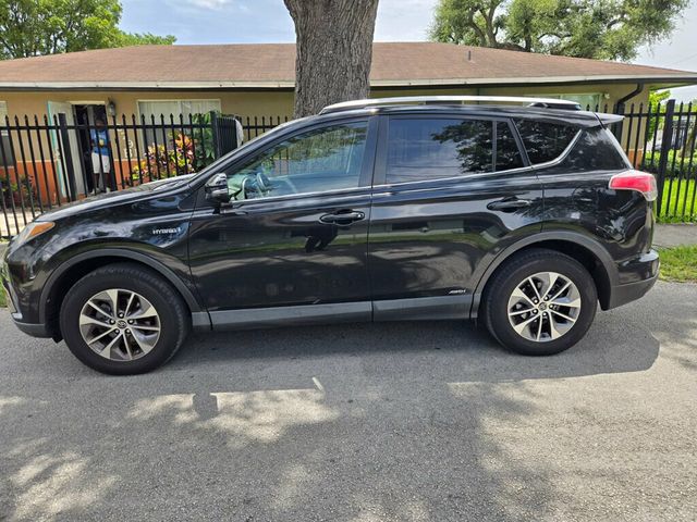 2016 Toyota RAV4 Hybrid AWD 4dr XLE - 23055318 - 3