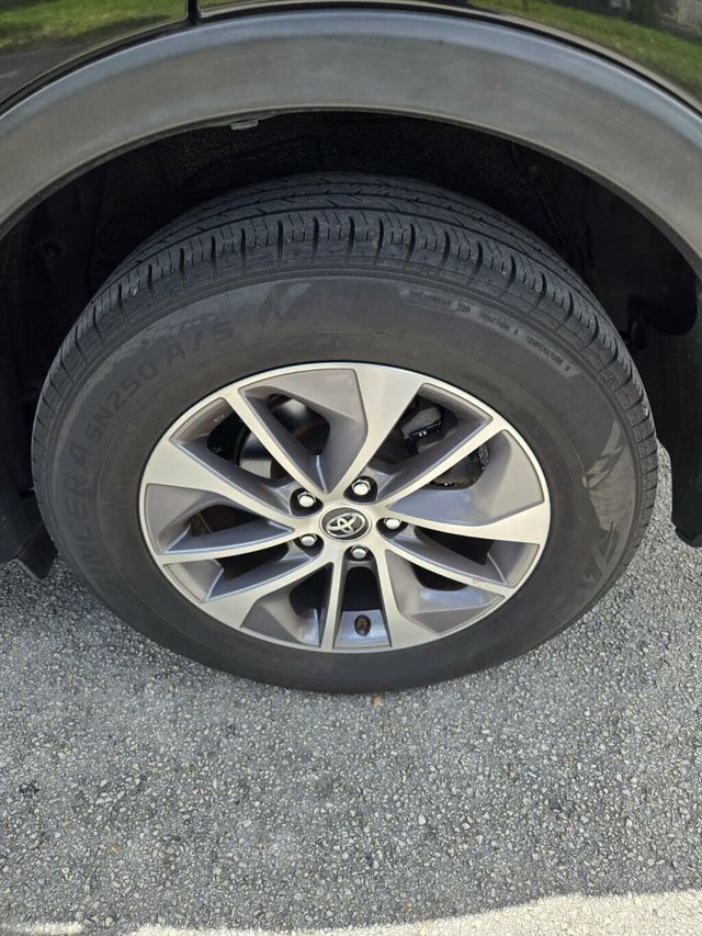 2016 Toyota RAV4 Hybrid AWD 4dr XLE - 23055318 - 4