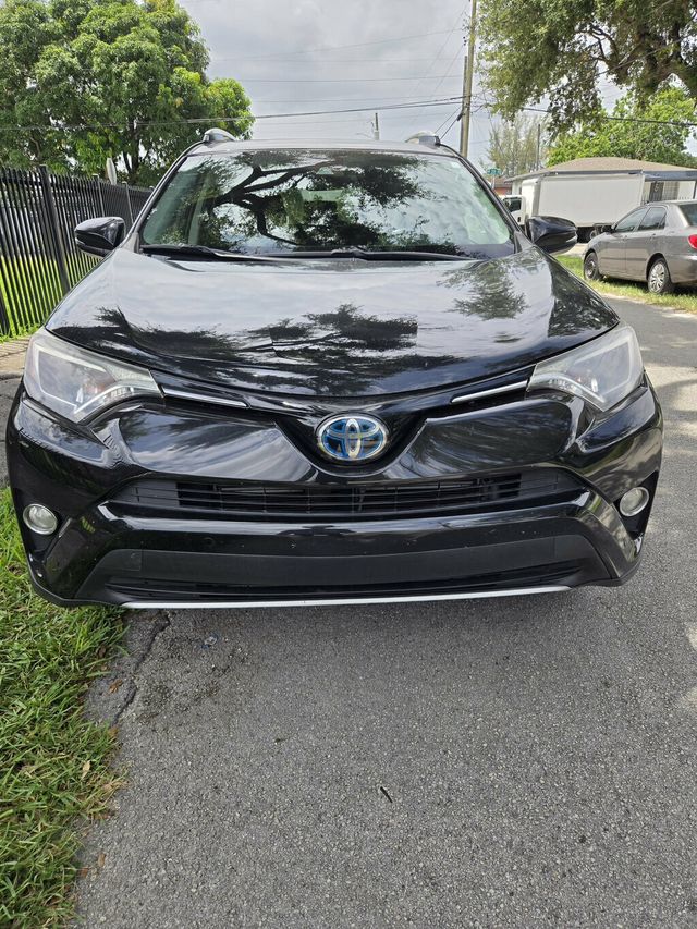 2016 Toyota RAV4 Hybrid AWD 4dr XLE - 23055318 - 7