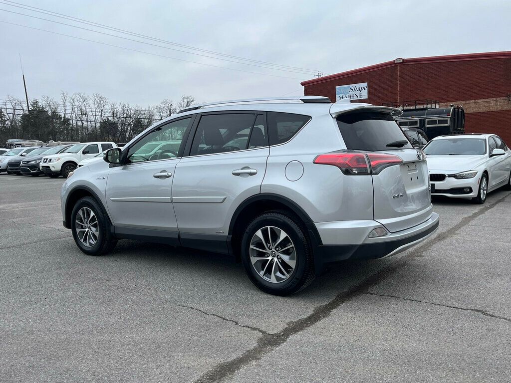 2016 Toyota RAV4 Hybrid AWD 4dr XLE - 22766749 - 3