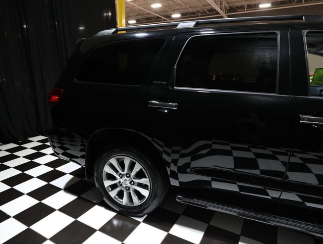 2016 Toyota Sequoia 4WD 5.7L FFV Limited - 23053532 - 16