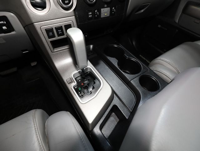 2016 Toyota Sequoia 4WD 5.7L FFV Limited - 23053532 - 66