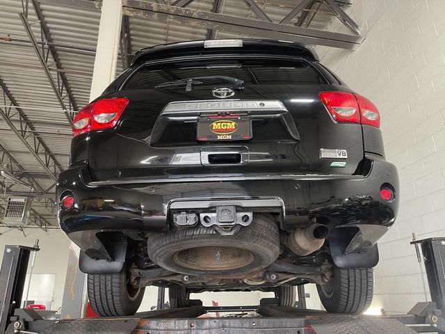 2016 Toyota Sequoia 4WD 5.7L FFV Limited - 23053532 - 98