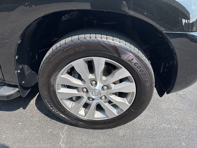 2016 Toyota Sequoia 4WD 5.7L FFV Limited - 22892341 - 9