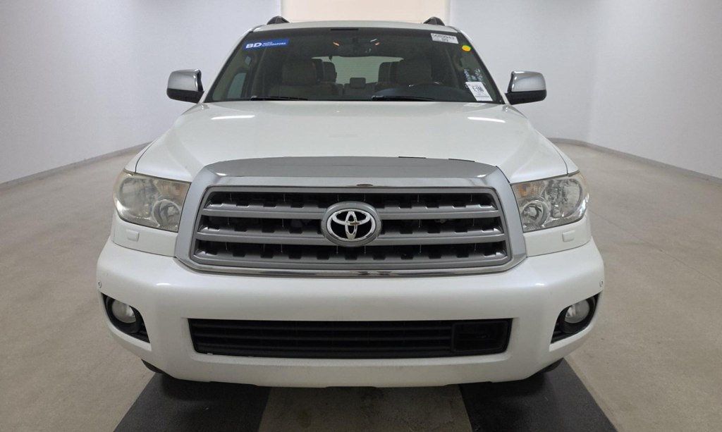 2016 Toyota Sequoia 4WD 5.7L FFV Platinum - 23071716 - 1