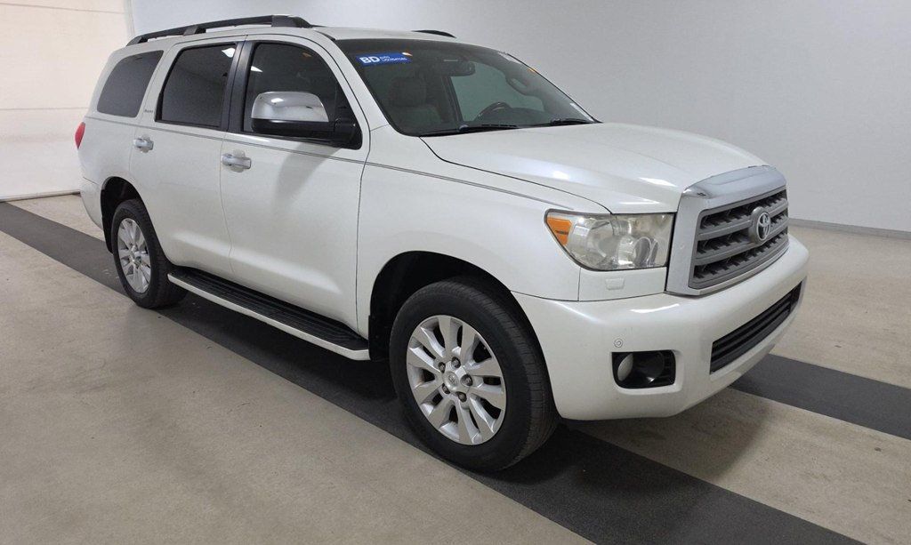 2016 Toyota Sequoia 4WD 5.7L FFV Platinum - 23071716 - 2