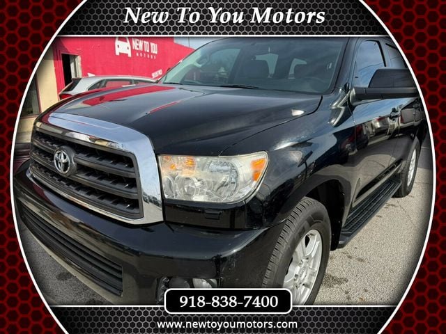 2016 Toyota Sequoia 4WD 5.7L FFV SR5 - 22975570 - 0
