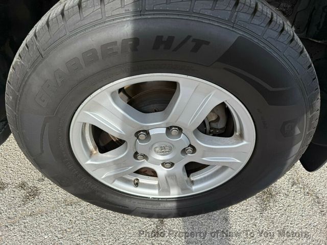 2016 Toyota Sequoia 4WD 5.7L FFV SR5 - 22975570 - 21