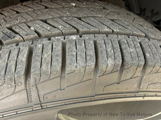 2016 Toyota Sequoia 4WD 5.7L FFV SR5 - 22975570 - 24