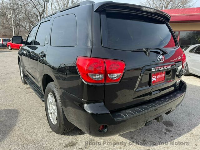 2016 Toyota Sequoia 4WD 5.7L FFV SR5 - 22975570 - 25