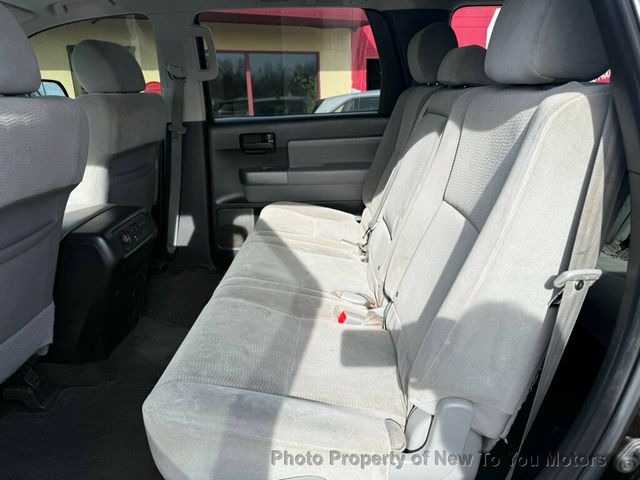 2016 Toyota Sequoia 4WD 5.7L FFV SR5 - 22975570 - 8