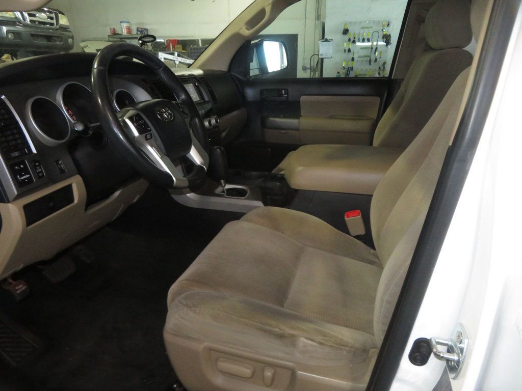2016 Toyota Sequoia 4X4 5.7 LITER V8 SR5 SEQUOIA EXTRA CLEAN 4X4 THIRD ROW SEAT AZ  - 23035899 - 18