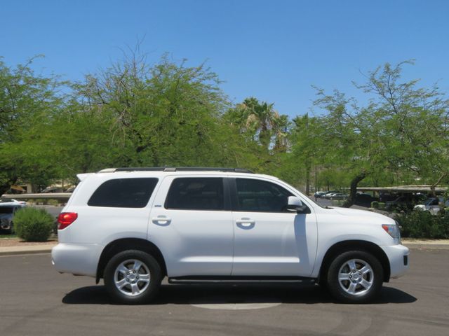 2016 Toyota Sequoia 4X4 5.7 LITER V8 SR5 SEQUOIA EXTRA CLEAN 4X4 THIRD ROW SEAT AZ  - 23035899 - 2