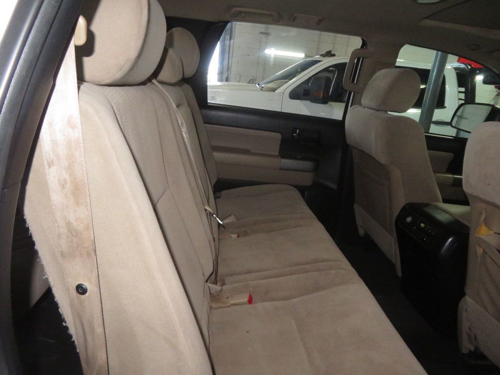 2016 Toyota Sequoia 4X4 5.7 LITER V8 SR5 SEQUOIA EXTRA CLEAN 4X4 THIRD ROW SEAT AZ  - 23035899 - 29