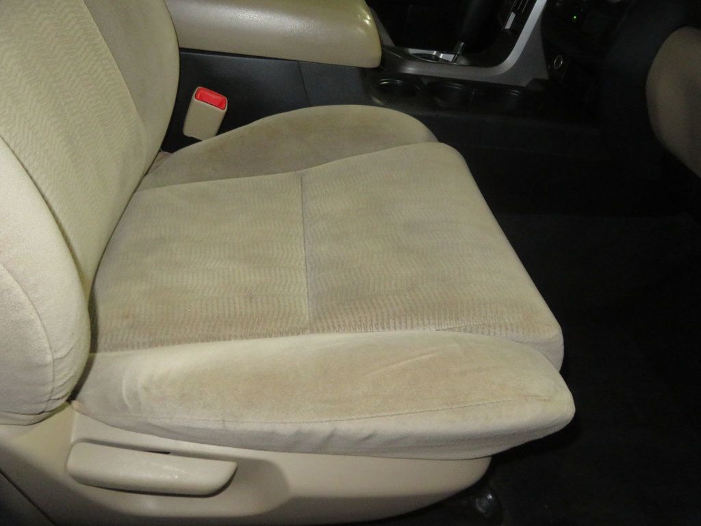 2016 Toyota Sequoia 4X4 5.7 LITER V8 SR5 SEQUOIA EXTRA CLEAN 4X4 THIRD ROW SEAT AZ  - 23035899 - 33