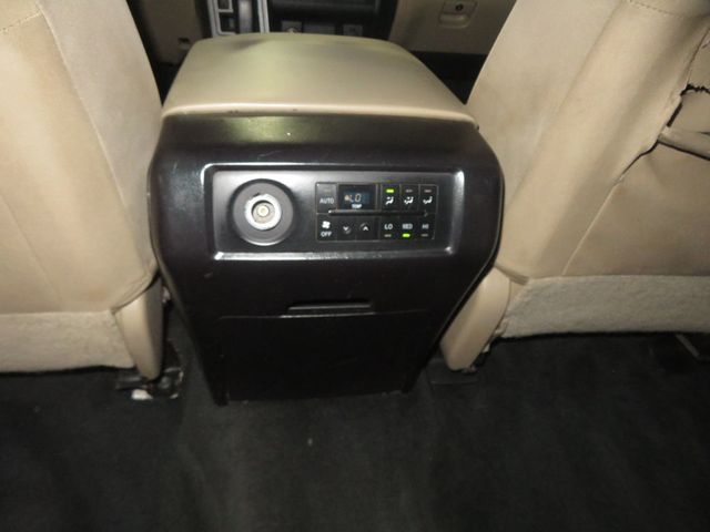 2016 Toyota Sequoia 4X4 5.7 LITER V8 SR5 SEQUOIA EXTRA CLEAN 4X4 THIRD ROW SEAT AZ  - 23035899 - 35